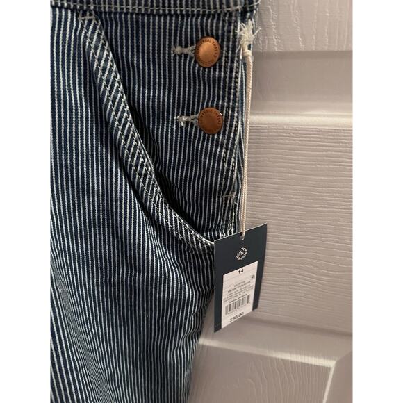 Universal Thread Women Size 14 Railroad Blue Stripe Denim Short Overalls New W2 - Picture 5 of 7